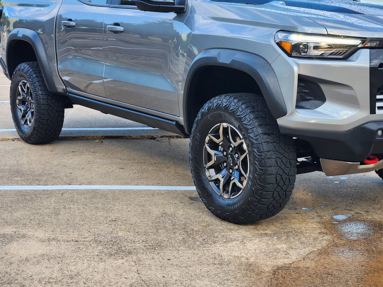 Used 2023 Chevrolet Colorado ZR2 w/ ZR2 Convenience Package III AWD/4WD image 11