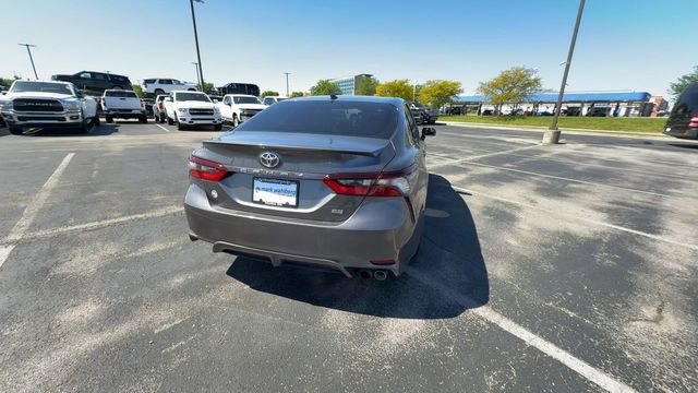Used 2023 Toyota Camry SE w/ Cold Weather Package FWD image 7