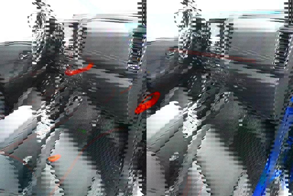 Used 2024 Nissan Frontier PRO-4X w/ Pro Premium Package image 35