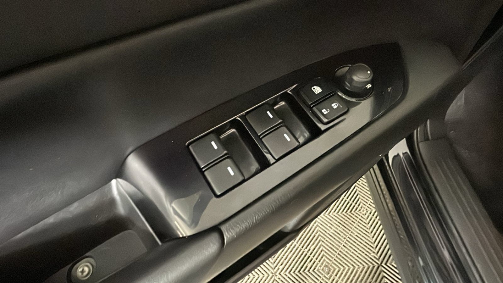 Used 2019 MAZDA CX-5 Touring AWD/4WD image 11