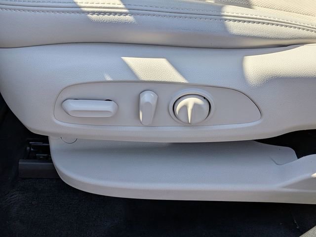 Used 2023 Buick Enclave Essence w/ Experience Buick Package image 16