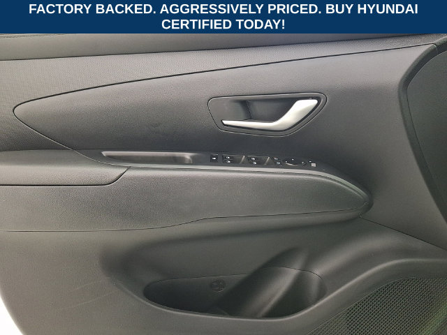 Certified 2025 Hyundai Tucson SE FWD image 14