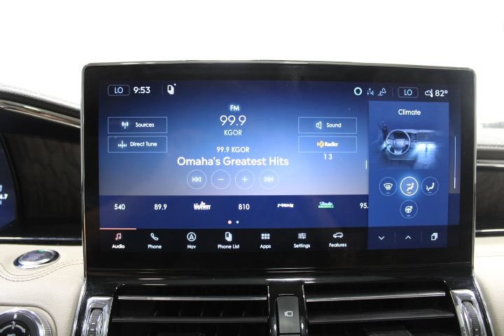 Used 2022 Lincoln Navigator L Reserve AWD/4WD image 4