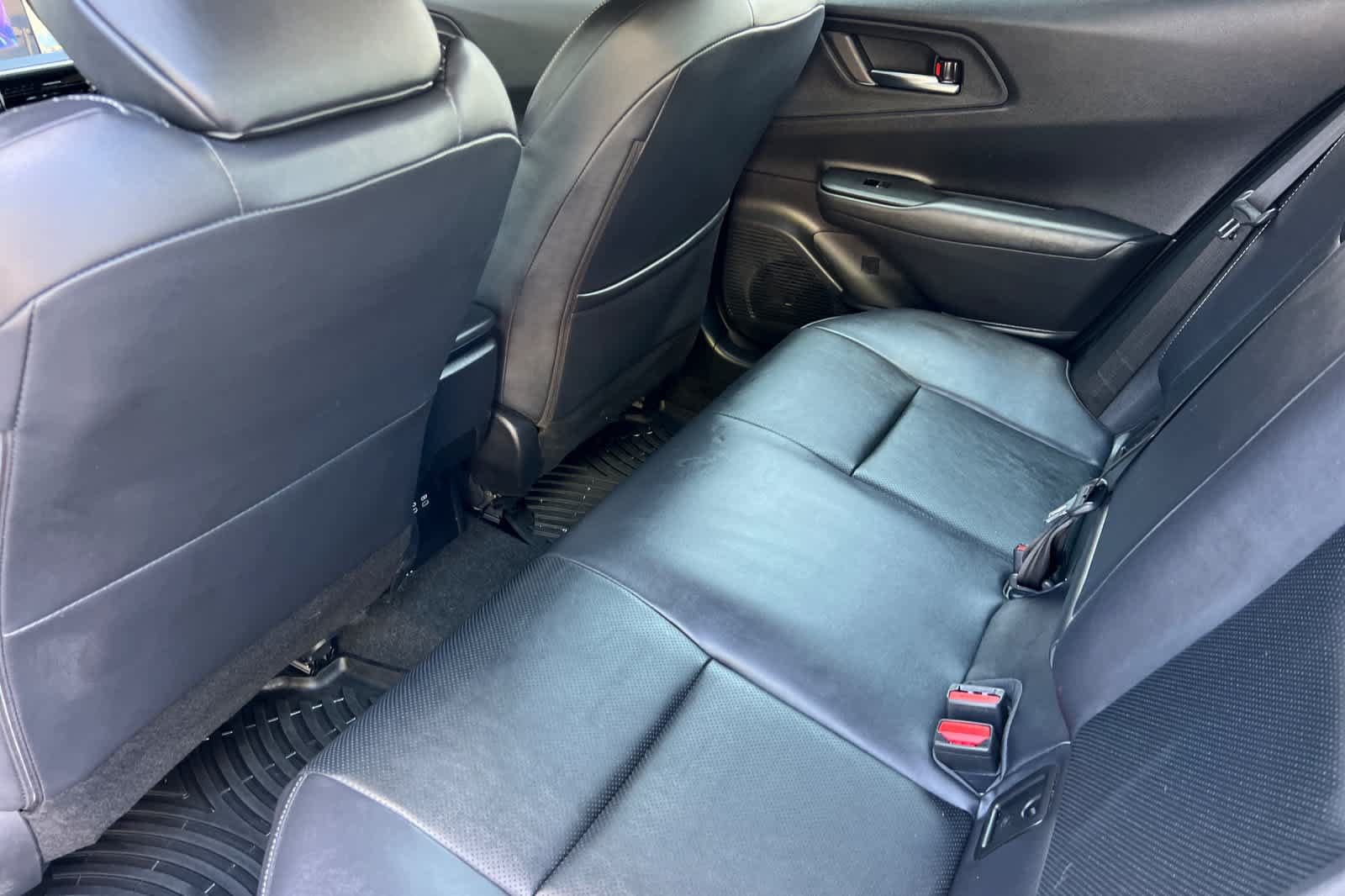 Certified 2026 Toyota Prius FWD image 4