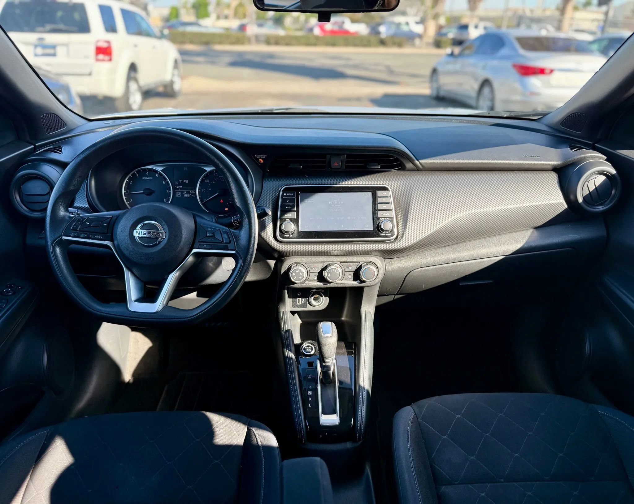 Used 2018 Nissan Kicks S image 13