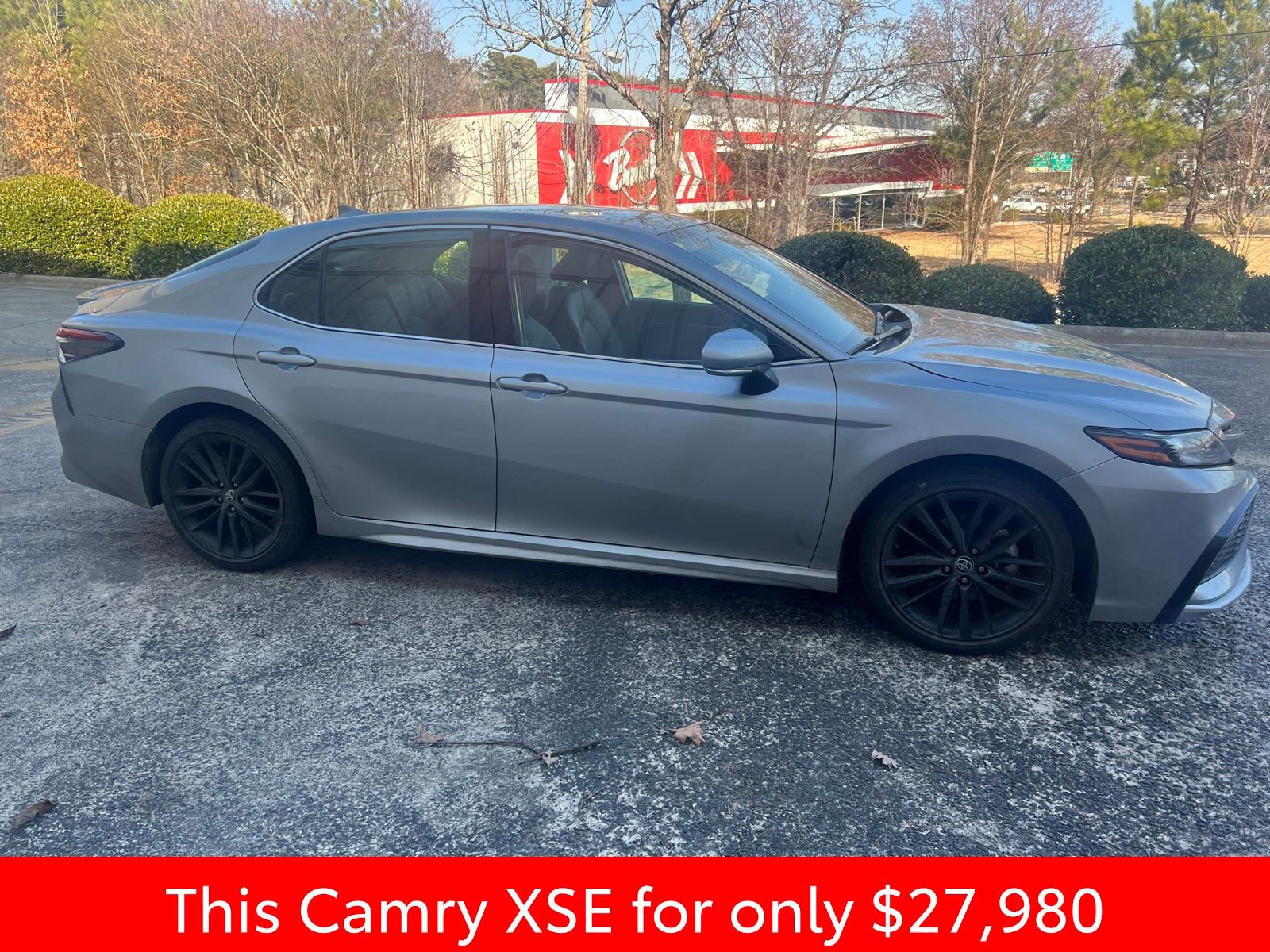 Used 2023 Toyota Camry XSE image 21