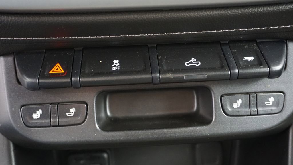 Used 2020 GMC Canyon SLE w/ Elevation Edition image 41