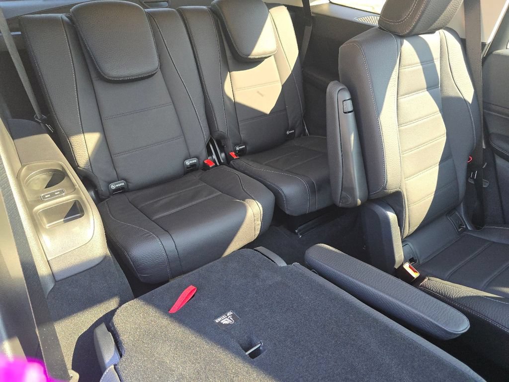 New 2026 Mercedes-Benz GLS 450 4MATIC image 21