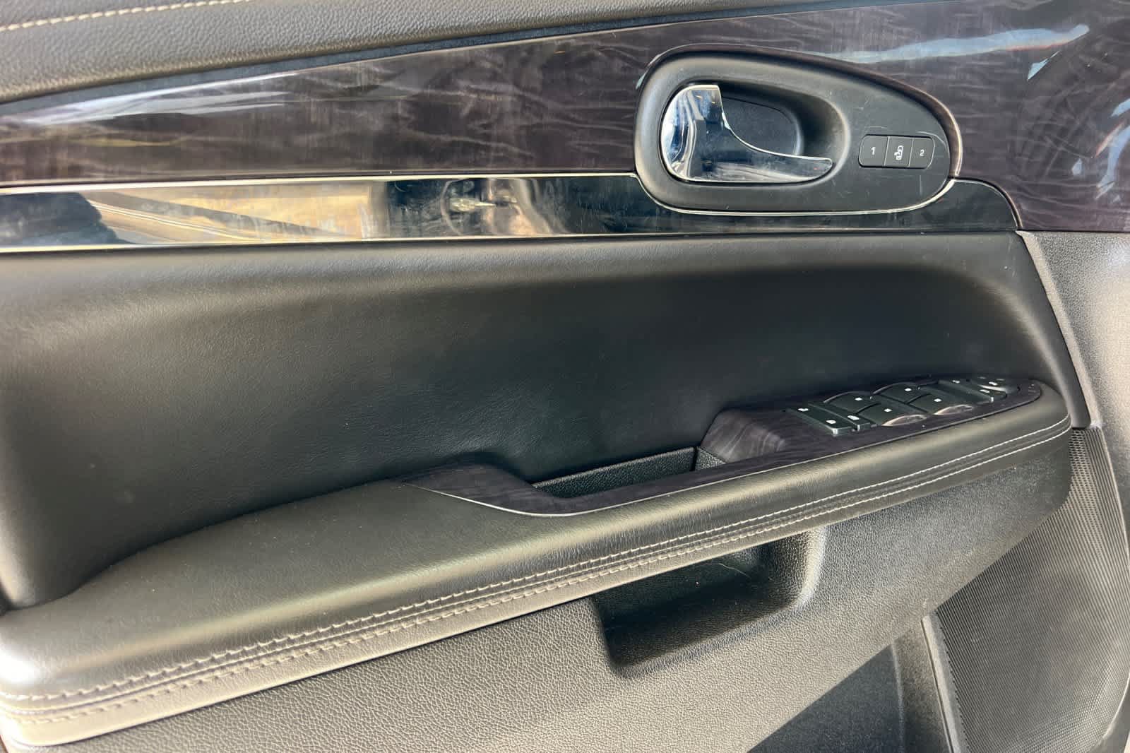 Used 2015 Buick Enclave Leather AWD/4WD image 12