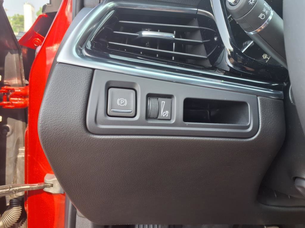 New 2025 Cadillac XT6 Sport w/ LPO, Floor Liner Package image 16