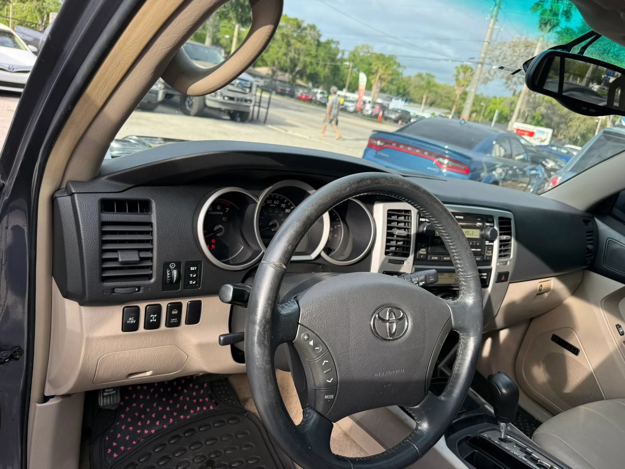 Used 2006 Toyota 4Runner Limited AWD/4WD image 12