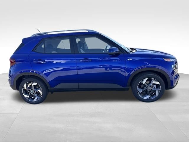 New 2026 Hyundai Venue SEL image 6