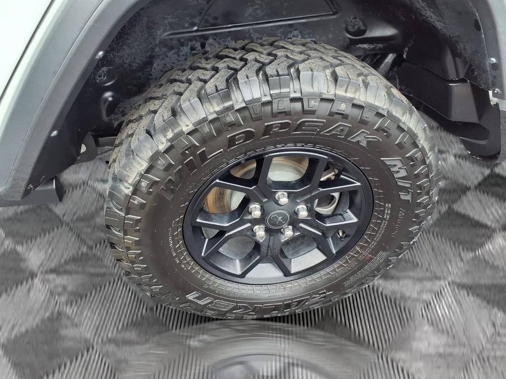 Certified 2025 Jeep Wrangler Unlimited Sport AWD/4WD image 24