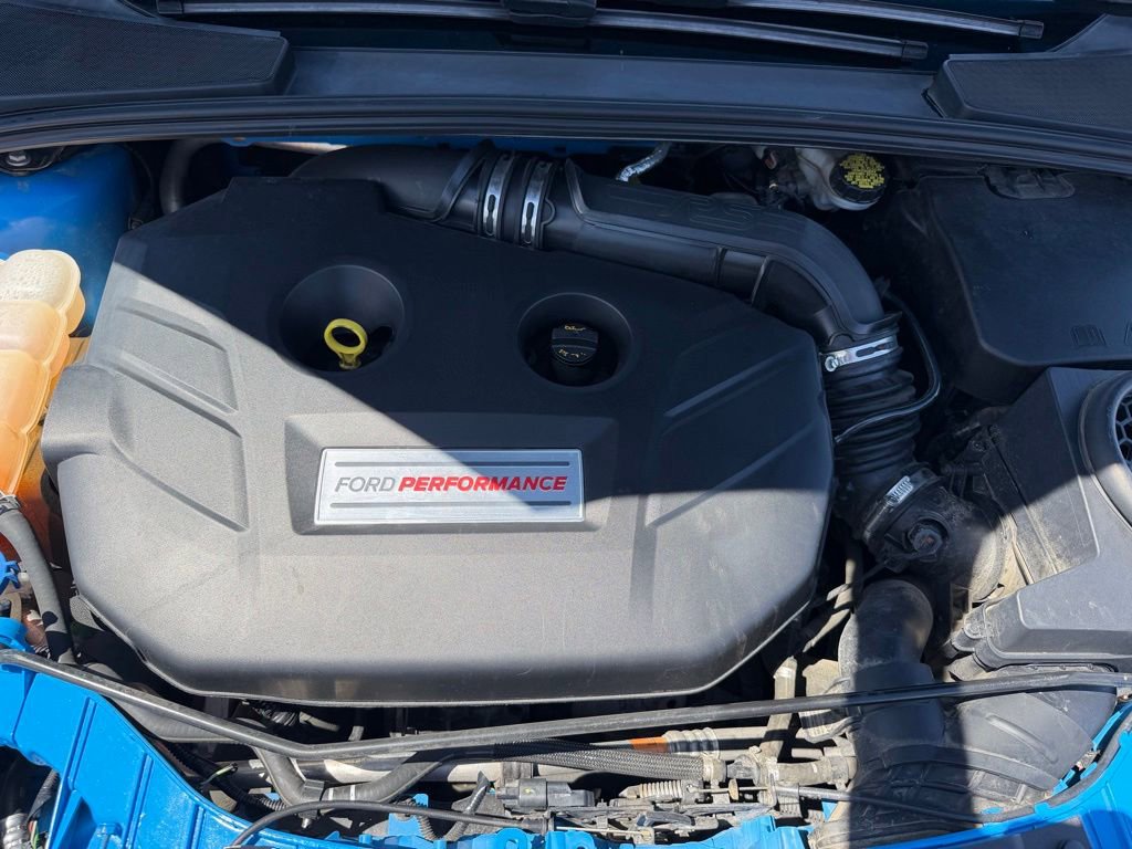 Used 2017 Ford Focus RS AWD/4WD image 11
