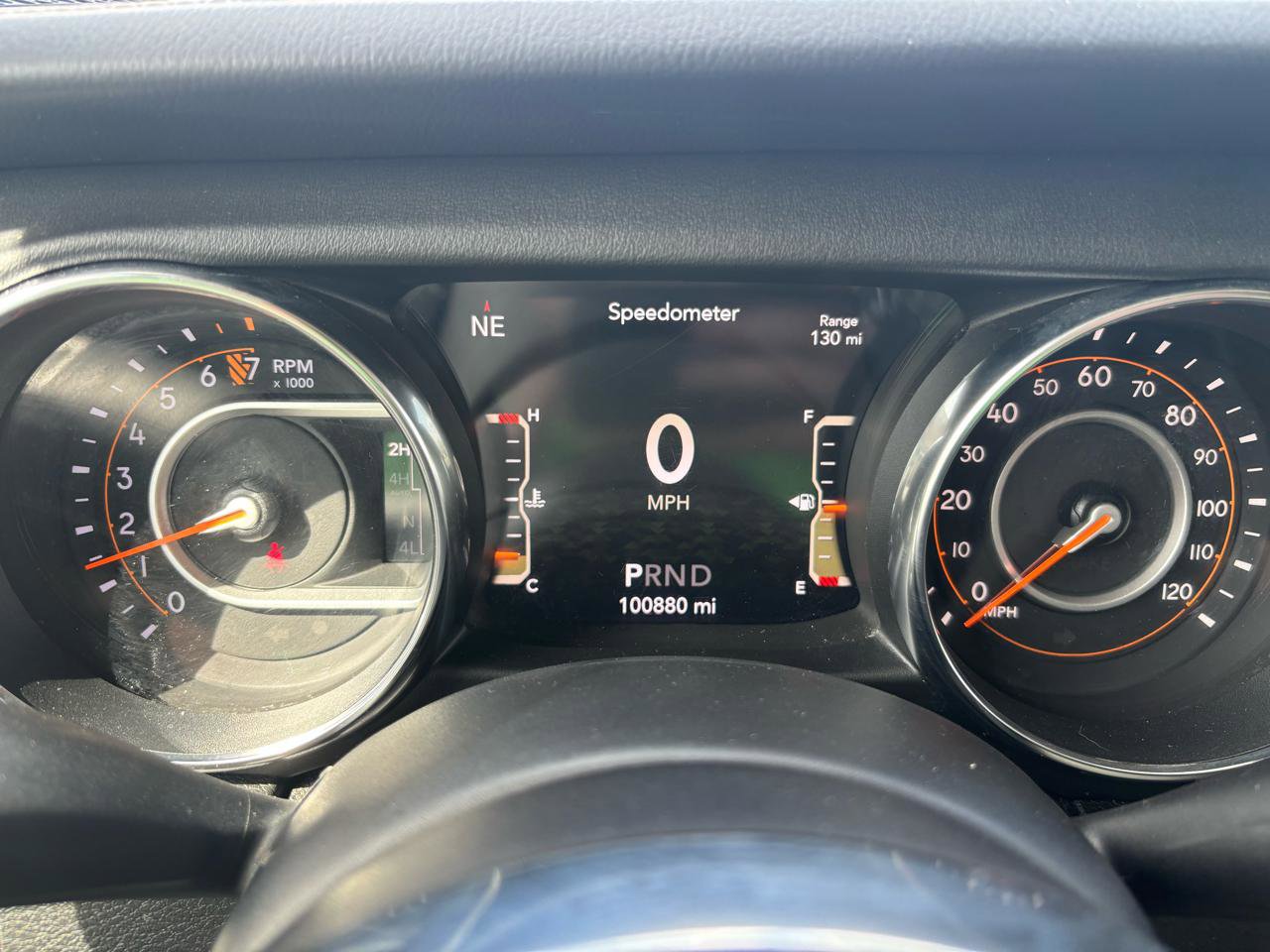 Used 2018 Jeep Wrangler Unlimited Sahara AWD/4WD image 18