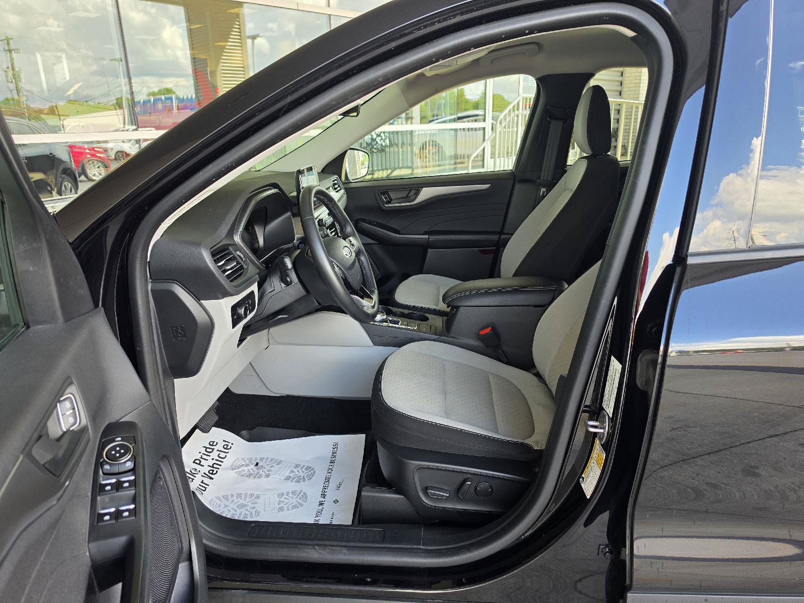 Used 2024 Ford Escape Active AWD/4WD image 12