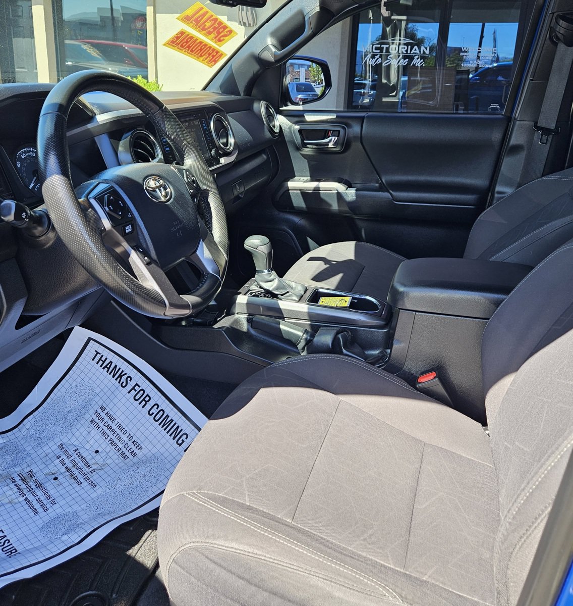Used 2016 Toyota Tacoma TRD Off-Road w/ Towing Package AWD/4WD image 9