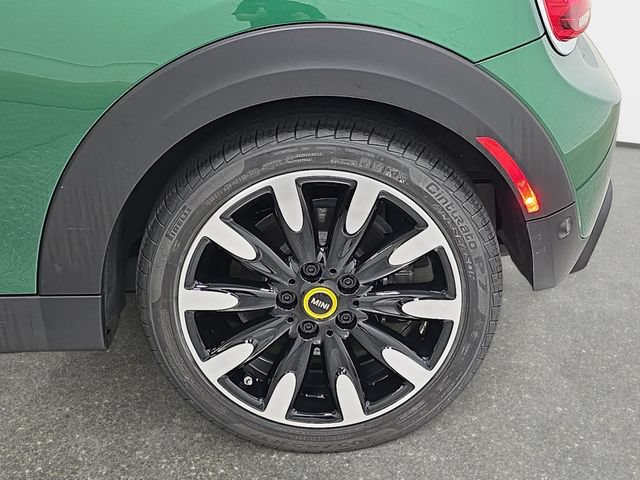 Used 2024 MINI Cooper SE FWD image 30