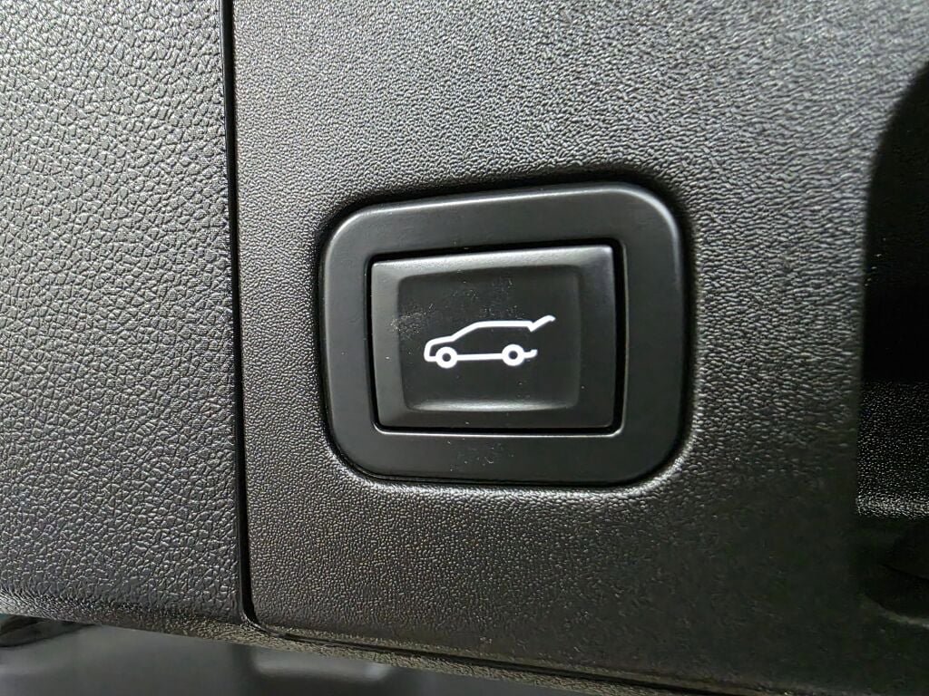 Used 2019 Cadillac XT4 Sport AWD/4WD image 22