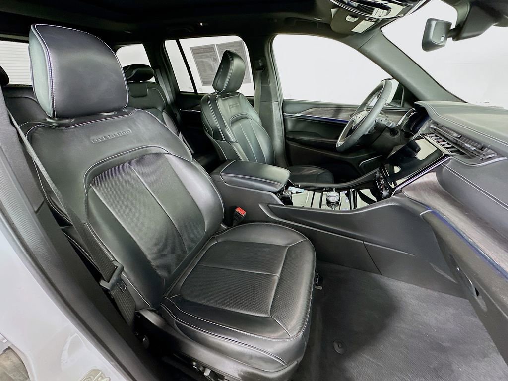 Certified 2024 Jeep Grand Cherokee Overland image 39