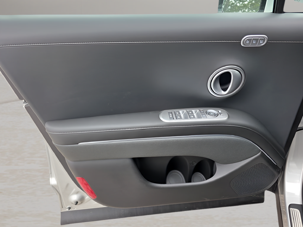 New 2026 Hyundai Palisade Calligraphy FWD image 10