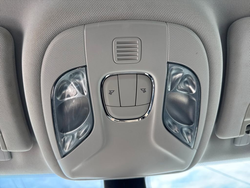 Used 2018 Jeep Compass Sport image 34