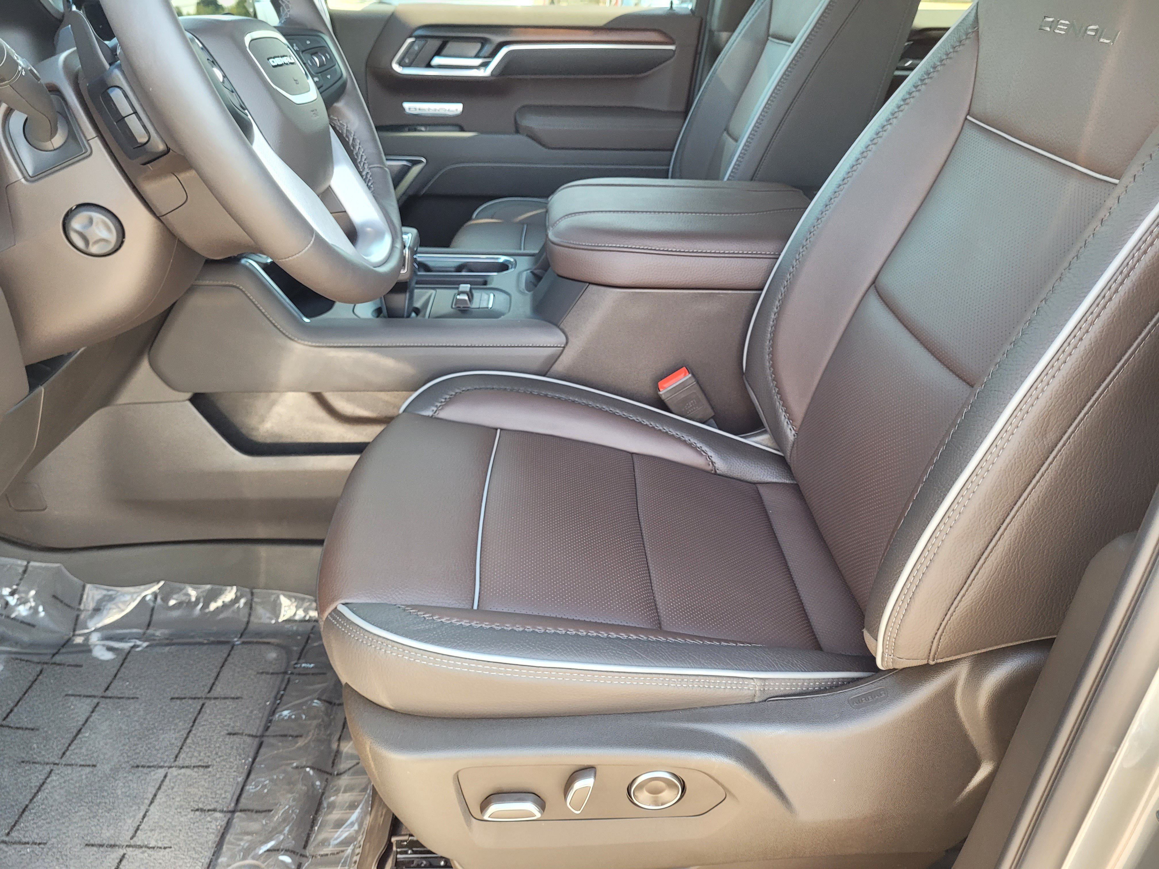 Used 2026 GMC Sierra 1500 Denali AWD/4WD image 22