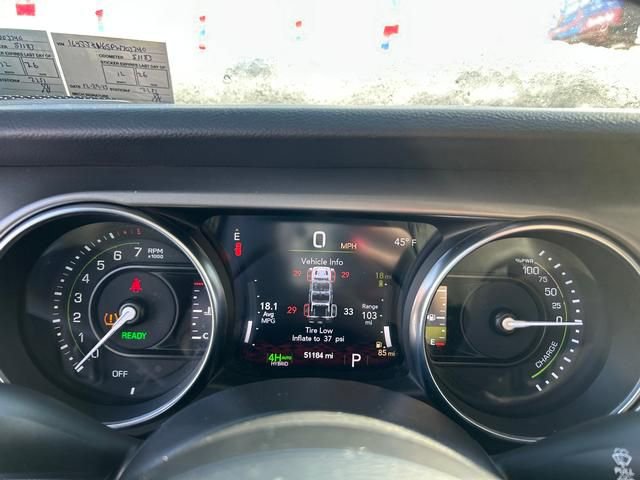Used 2023 Jeep Wrangler Unlimited AWD/4WD image 23