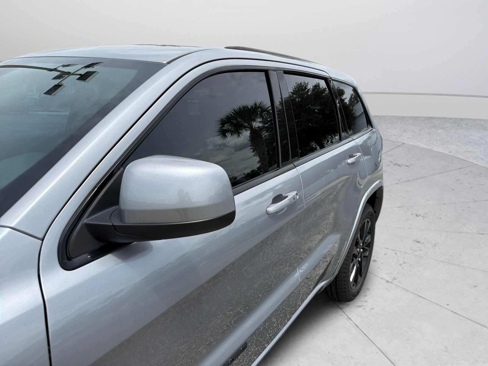 Used 2021 Jeep Grand Cherokee Laredo X RWD image 33