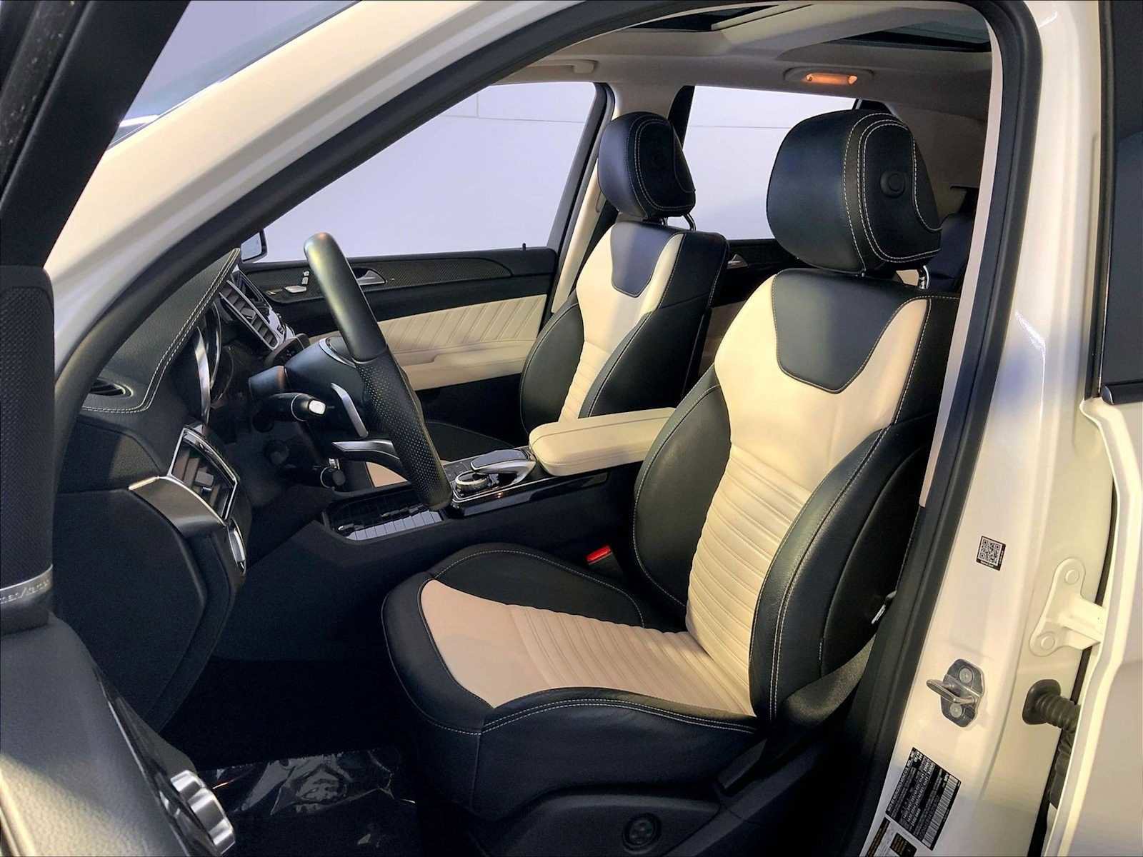 Used 2019 Mercedes-Benz GLE 43 AMG 4MATIC image 5