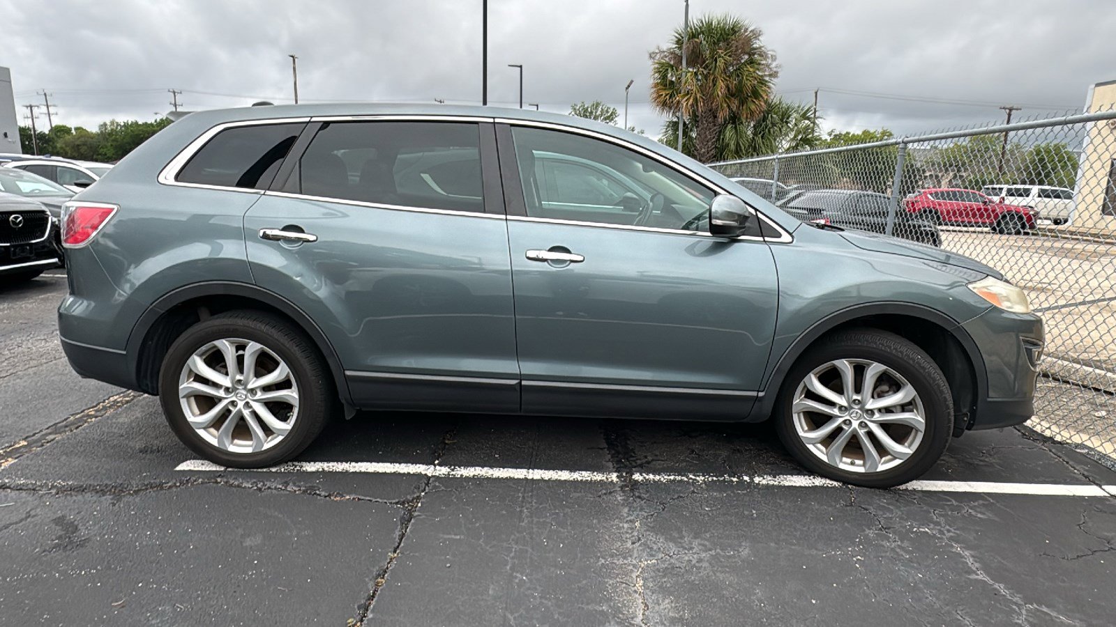 Used 2012 MAZDA CX-9 Grand Touring w/ Moonroof & Bose Audio Pkg FWD image 8