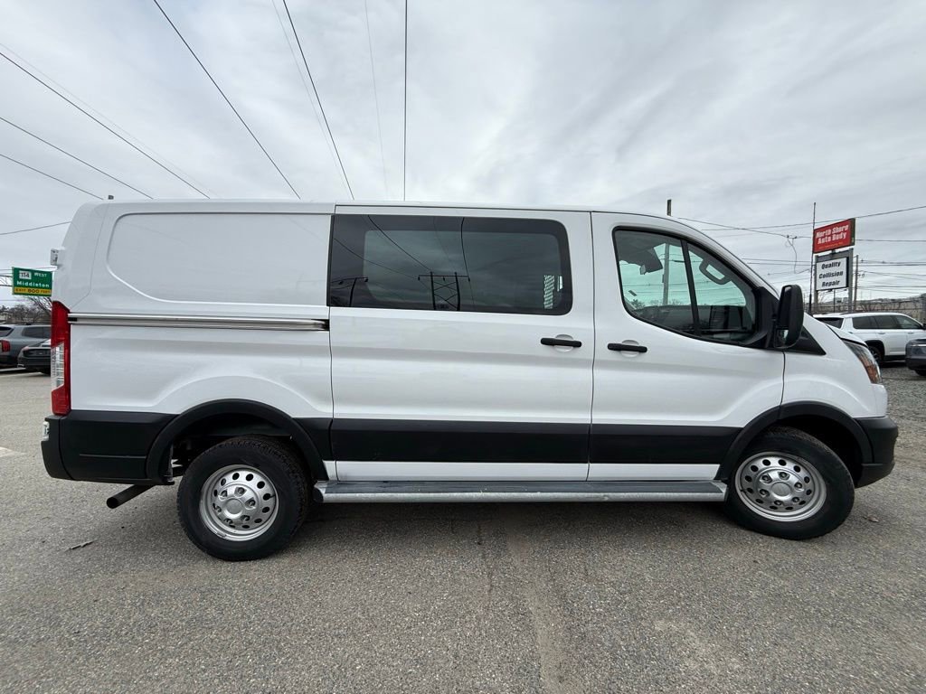 Used 2023 Ford Transit 250 Low Roof AWD w/ Exterior Upgrade Package image 4