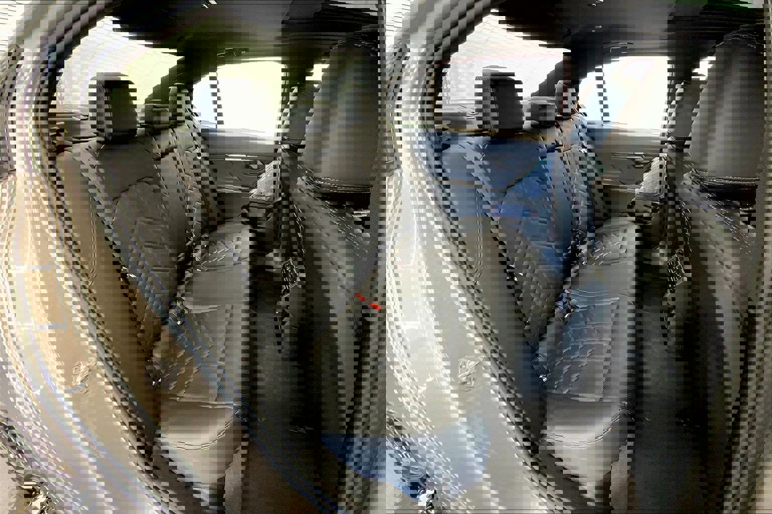 Used 2024 BMW i5 M60 w/ Premium Package image 21