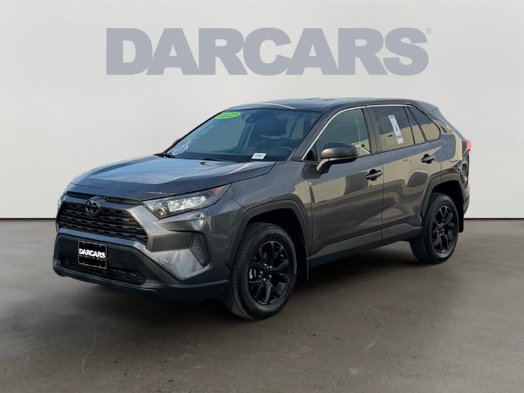 Used 2022 Toyota RAV4 LE AWD/4WD image 3