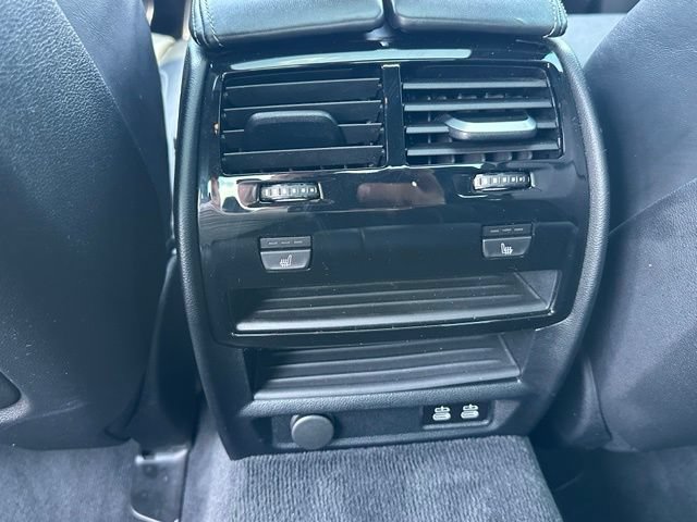 Used 2022 BMW M550i xDrive AWD/4WD image 19