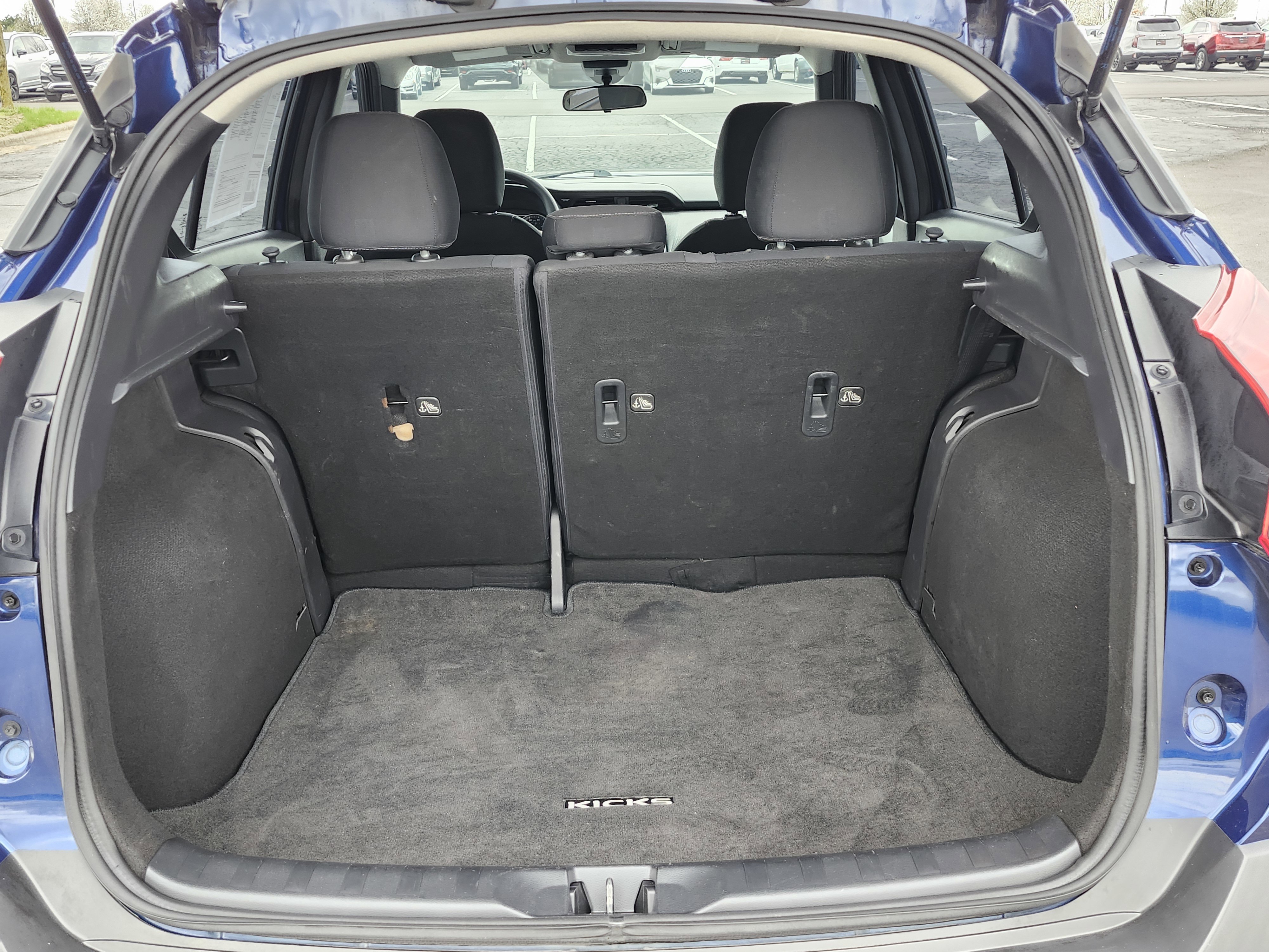 Used 2020 Nissan Kicks SV FWD image 20