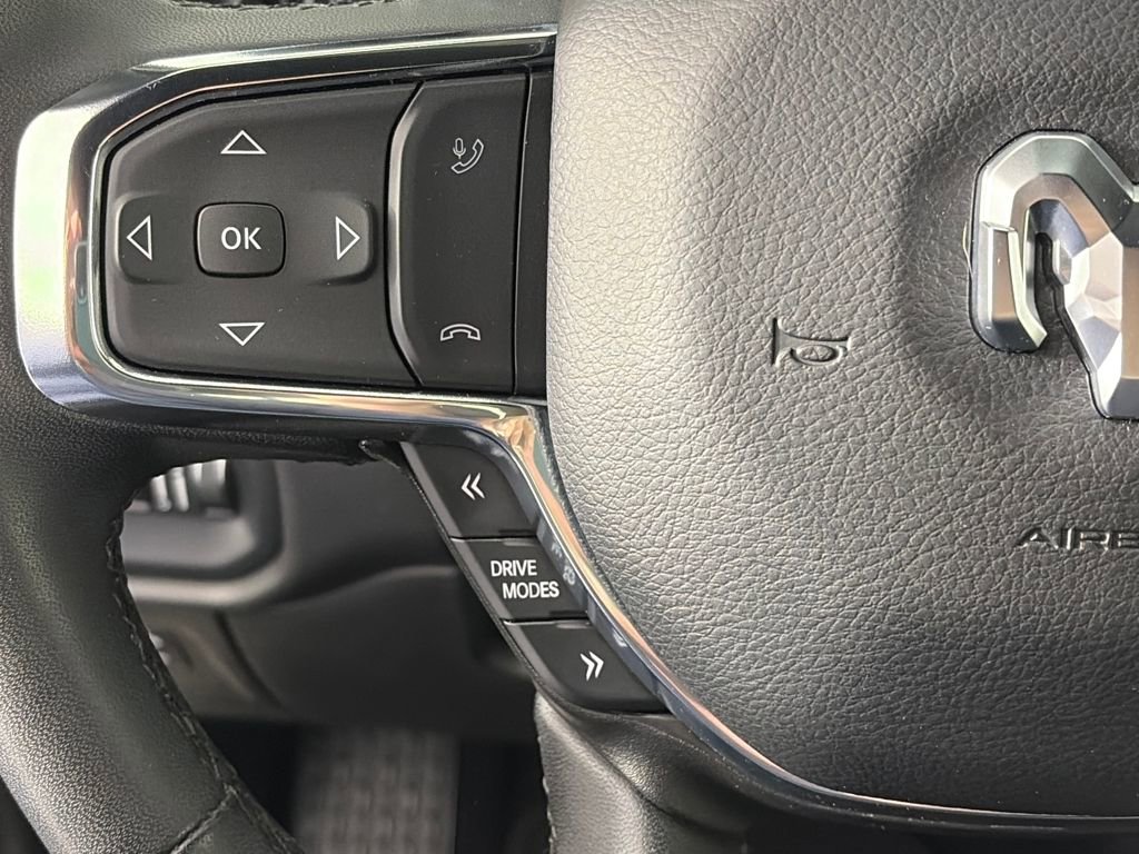 Used 2025 RAM 1500 Laramie image 17