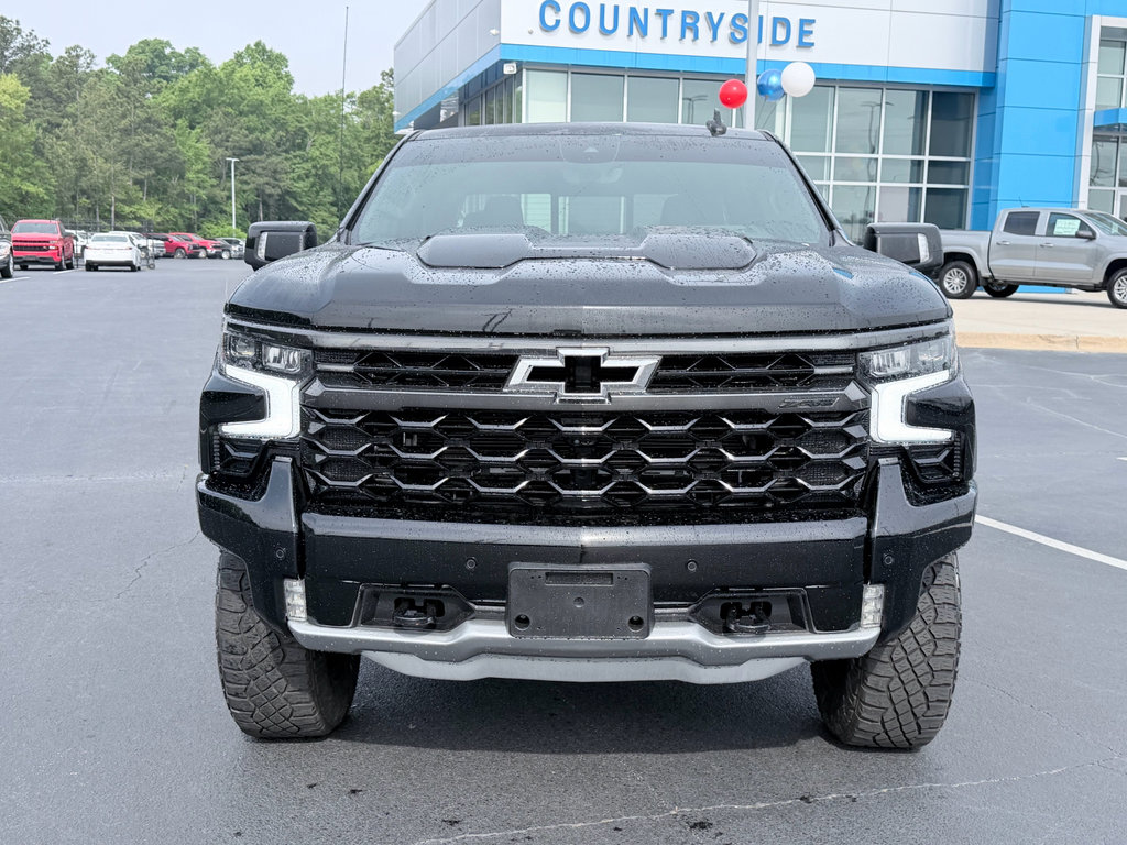 Used 2025 Chevrolet Silverado 1500 ZR2 w/ Technology Package AWD/4WD image 3