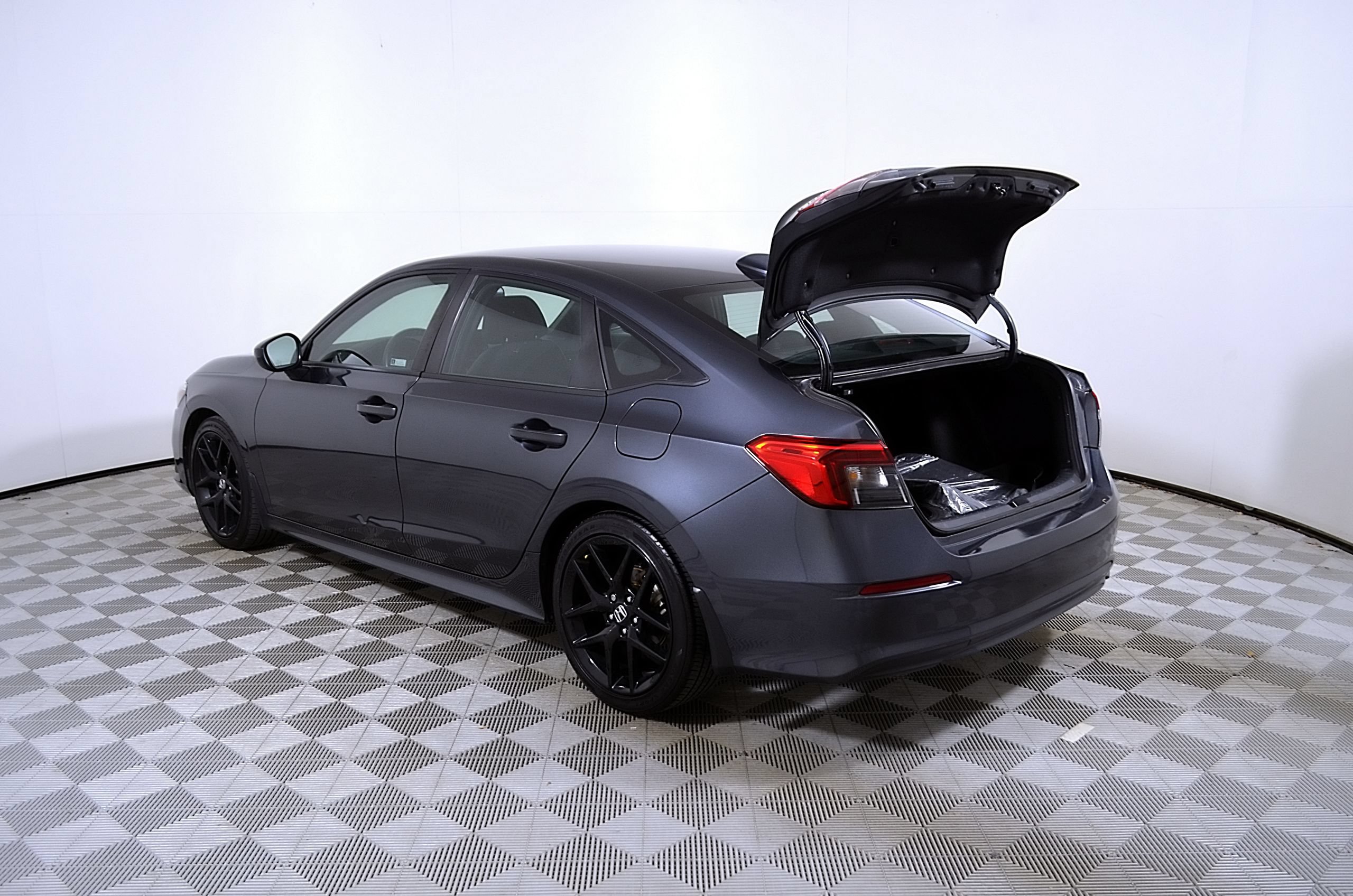 Used 2024 Honda Civic Sport image 10