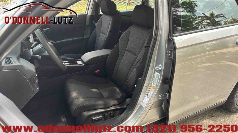 Used 2024 Honda Accord EX image 11