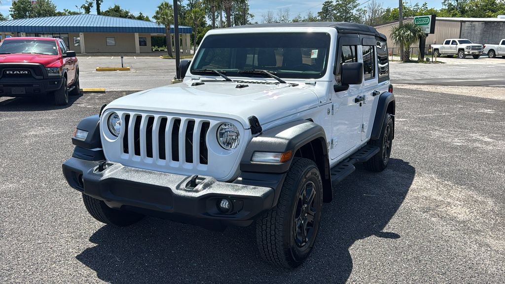 Used 2020 Jeep Wrangler Unlimited Sport S AWD/4WD image 2