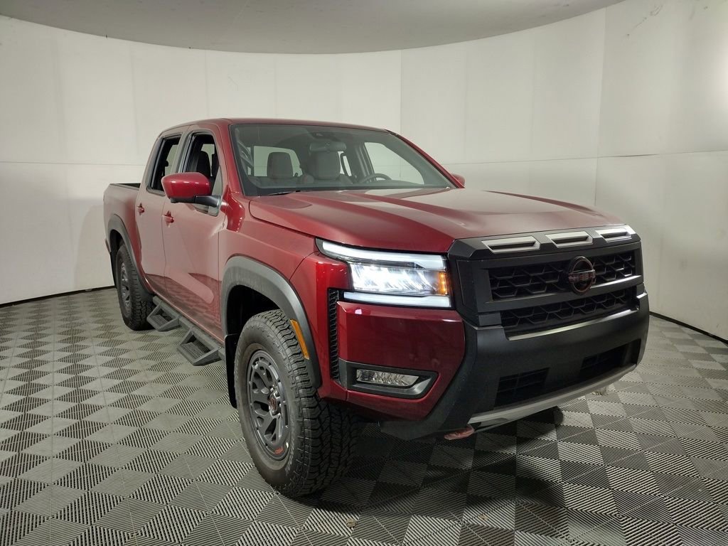 New 2025 Nissan Frontier PRO-4X w/ Pro Convenience Package