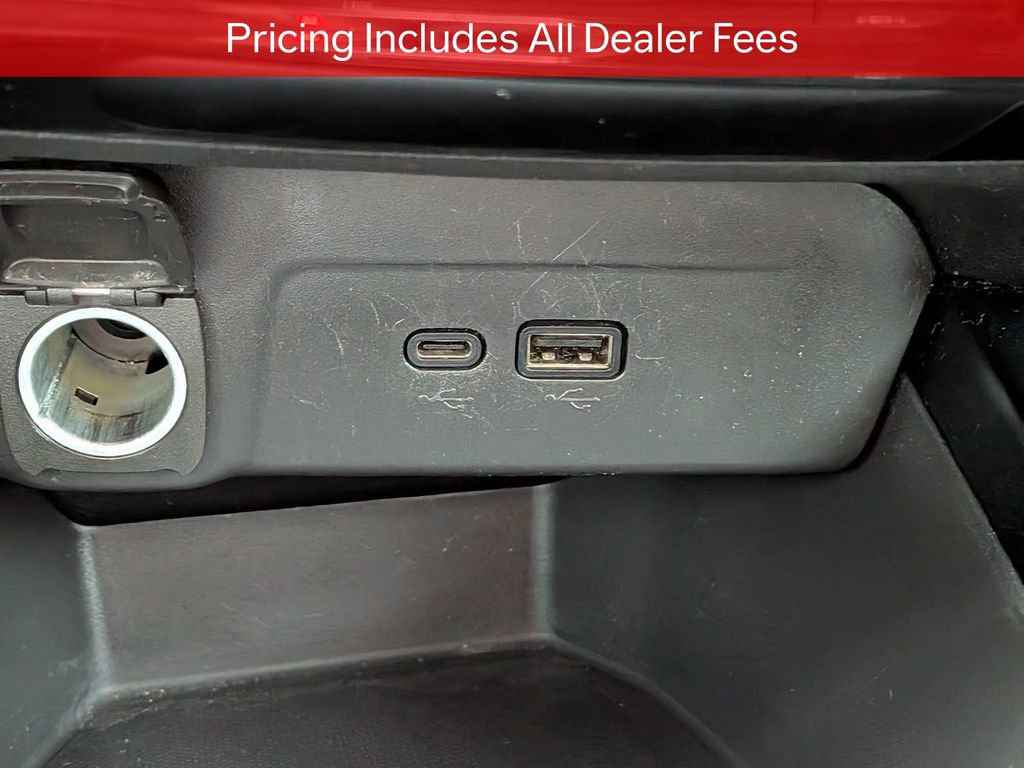 Used 2024 Chevrolet Trax LT w/ Driver Confidence Package FWD image 23