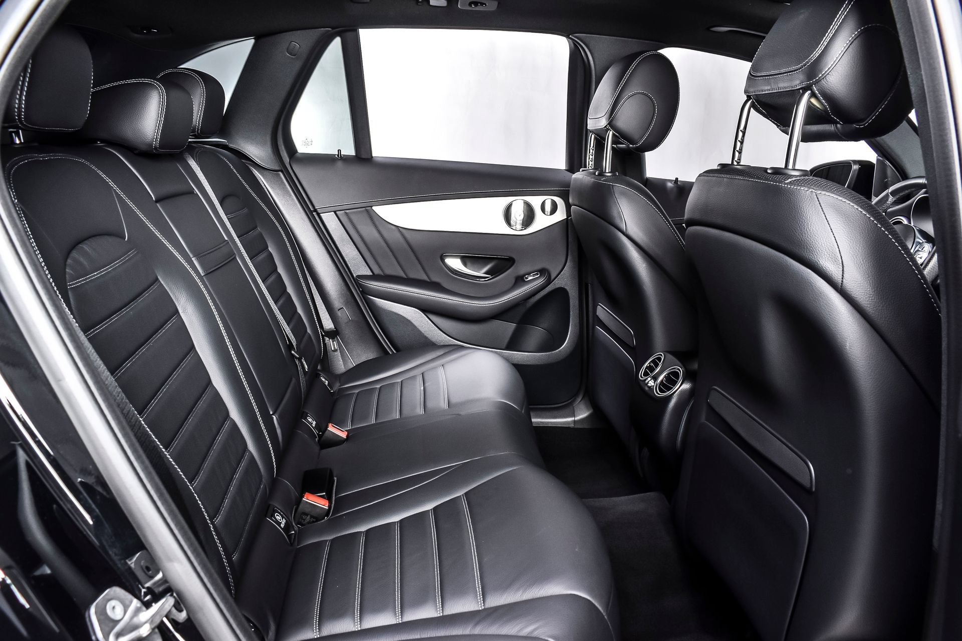 Used 2021 Mercedes-Benz GLC 43 AMG 4MATIC image 23