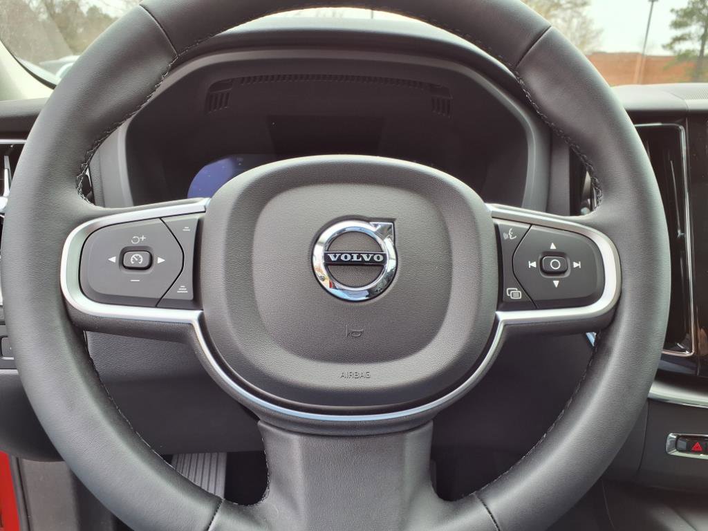 New 2025 Volvo XC60 B5 Core w/ Climate Package image 23