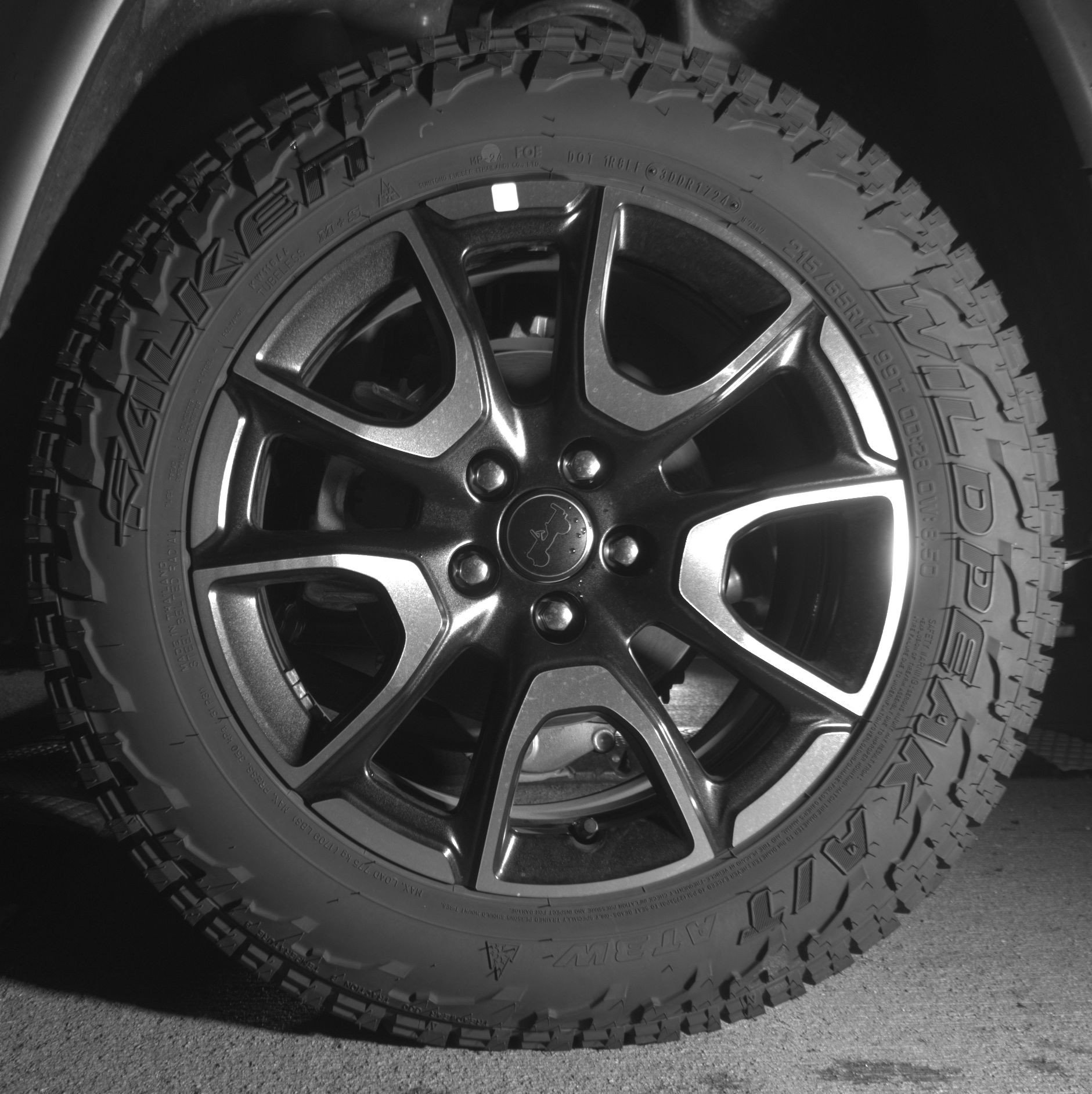 Used 2025 Jeep Compass Trailhawk image 14