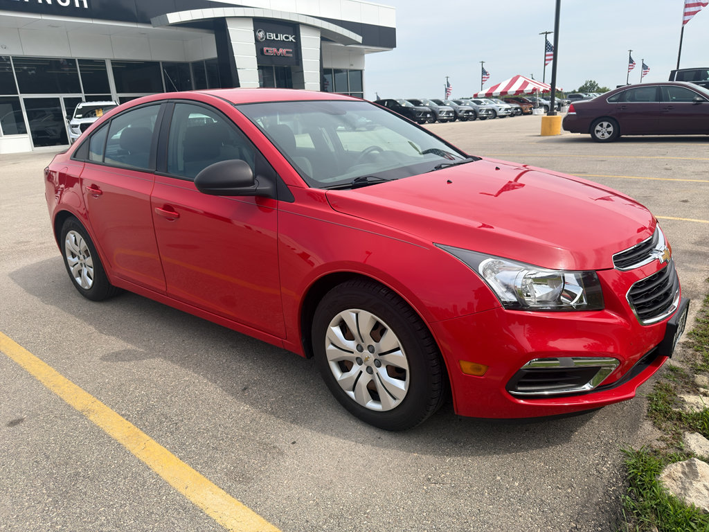 Used 2015 Chevrolet Cruze LS FWD image 2