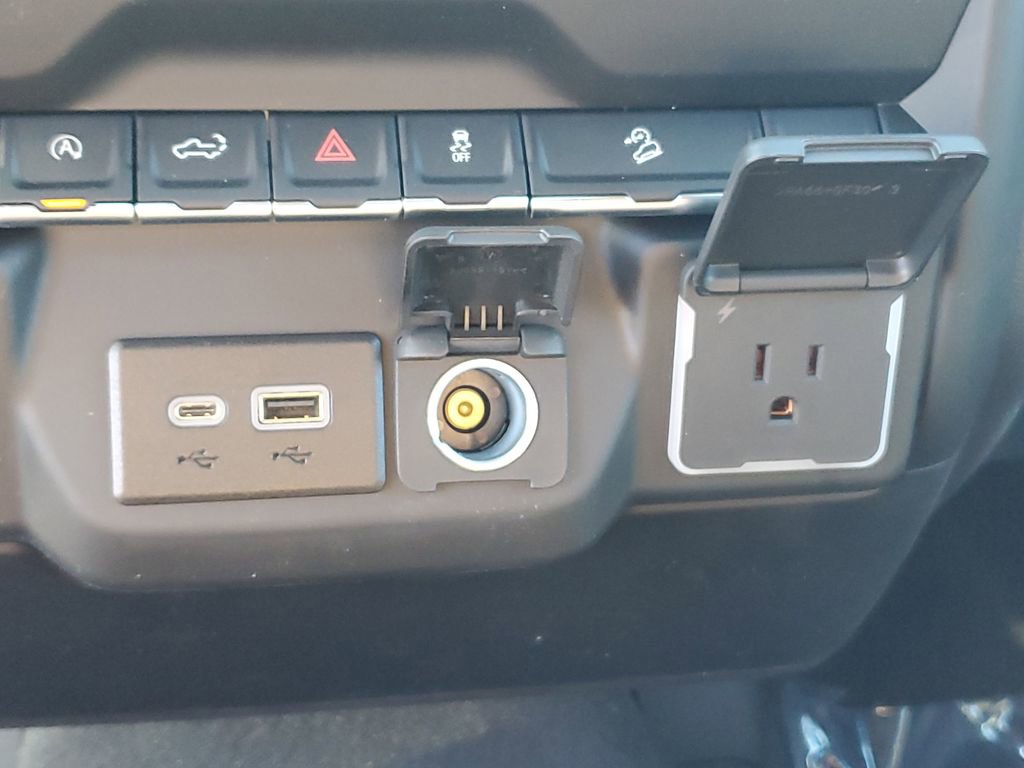 New 2026 Chevrolet Silverado 1500 Custom Trail Boss w/ LPO, Dark Essentials Package image 25