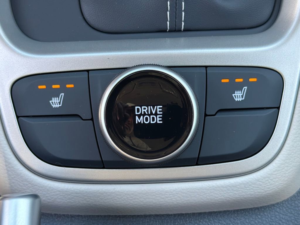 New 2026 Hyundai Venue SEL FWD image 30