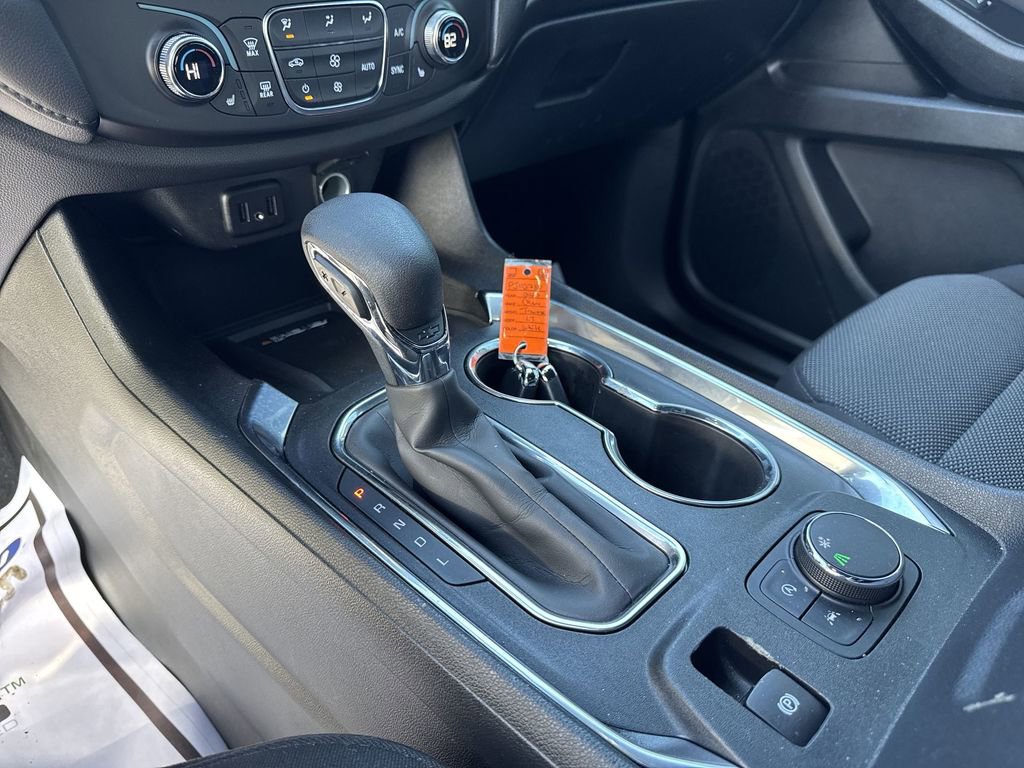 Used 2023 Chevrolet Traverse LT image 20